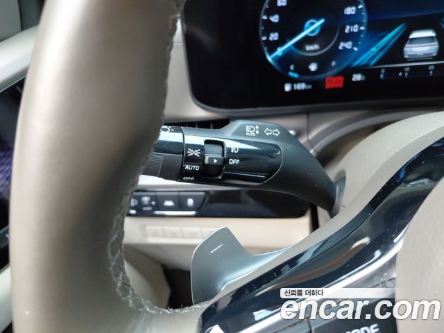 Kia Carnival (IV) Gasoline 7-Seater Signature 2023 — фото 28