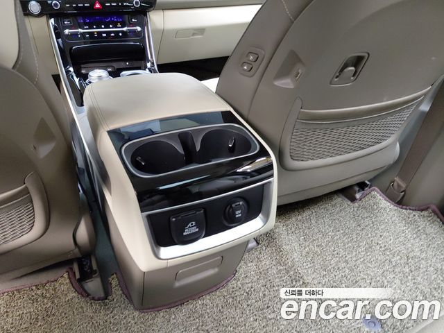Kia Carnival (IV) Gasoline 7-Seater Signature 2023 — фото 31