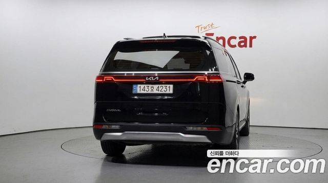 Kia Carnival (IV) Gasoline 9-Seater Signature 2023 — фото 4