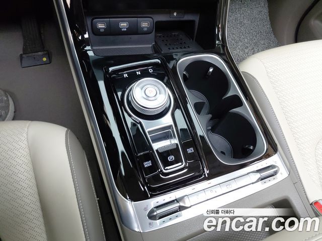 Kia Carnival (IV) Gasoline 9-Seater Signature 2023 — фото 9