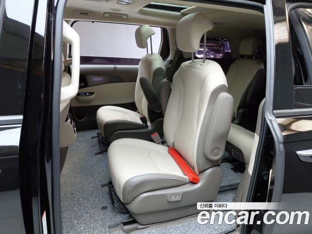 Kia Carnival (IV) Gasoline 9-Seater Signature 2023 — фото 12