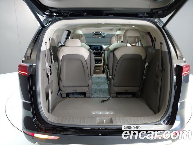 Kia Carnival (IV) Gasoline 9-Seater Signature 2023 — фото 18