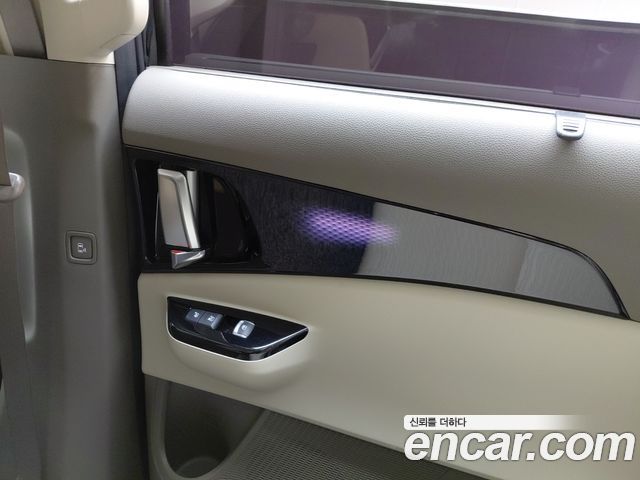Kia Carnival (IV) Gasoline 9-Seater Signature 2023 — фото 19