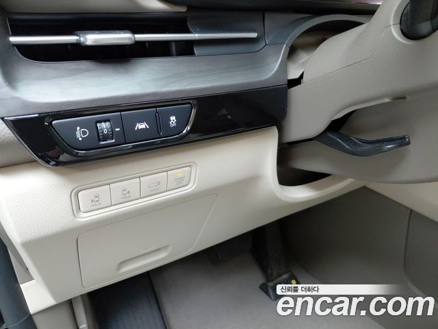 Kia Carnival (IV) Gasoline 9-Seater Signature 2023 — фото 28