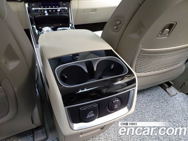 Kia Carnival (IV) Gasoline 9-Seater Signature 2023 — фото 31