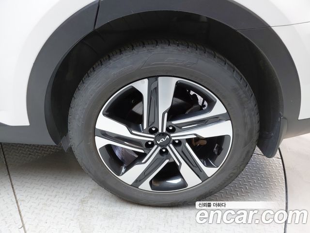 Kia Sorento (IV) HEV 1.6 2WD Noblesse 2023 — фото 21