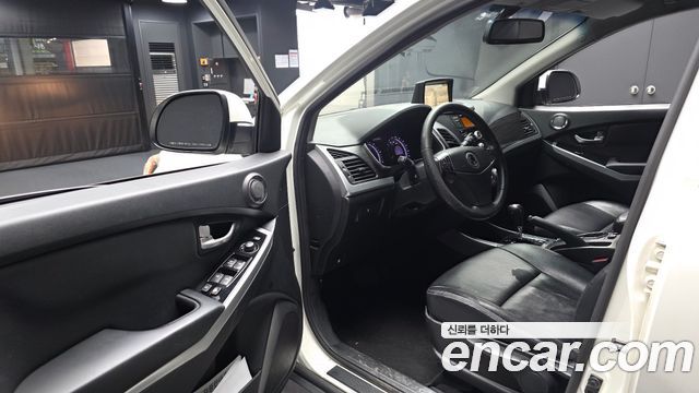 KG Mobility (SsangYong) Korando C 2.0 Advanture 60th Edition 2WD 2015 — фото 10