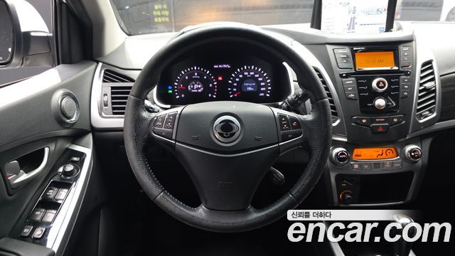KG Mobility (SsangYong) Korando C 2.0 Advanture 60th Edition 2WD 2015 — фото 13