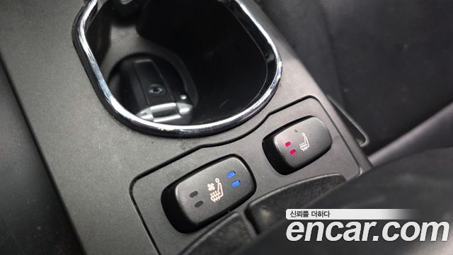 KG Mobility (SsangYong) Korando C 2.0 Advanture 60th Edition 2WD 2015 — фото 17