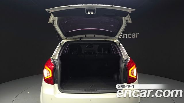 KG Mobility (SsangYong) Korando C 2.0 Advanture 60th Edition 2WD 2015 — фото 30