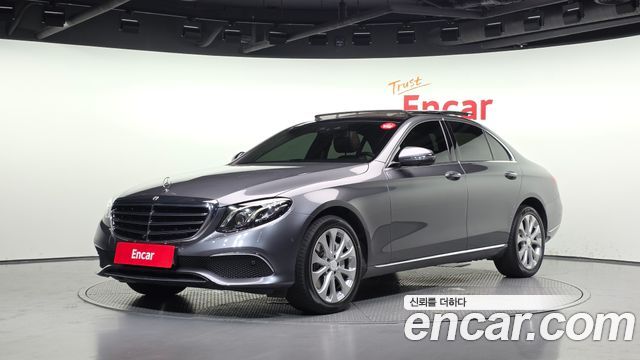 Mercedes-Benz E-Class (W213) E300 4MATIC Exclusive