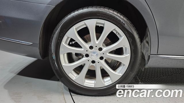 Mercedes-Benz E-Class (W213) E300 4MATIC Exclusive 2019 — фото 5