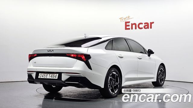 Kia K5 (III) 2.0 Noblesse 2025 — фото 2