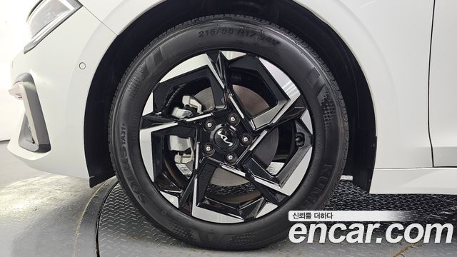 Kia K5 (III) 2.0 Noblesse 2025 — фото 5