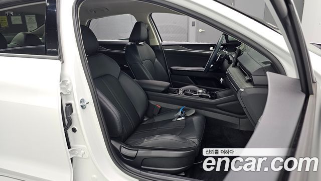 Kia K5 (III) 2.0 Noblesse 2025 — фото 32