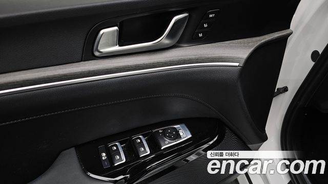 Kia K5 (III) 2.0 Noblesse 2025 — фото 34