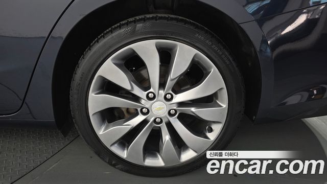 Chevrolet Malibu 2.0 Turbo LTZ Premium 2017 — фото 27