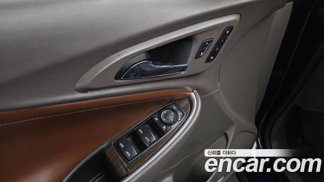 Chevrolet Malibu 2.0 Turbo LTZ Premium 2017 — фото 34