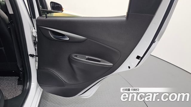 Chevrolet Spark Premier 2020 — фото 25