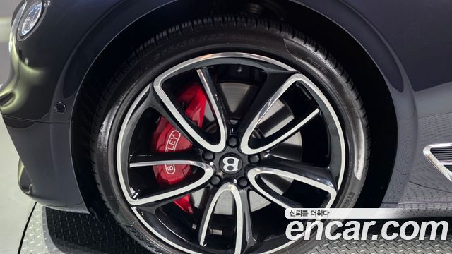 Bentley Continental GT (III) 4.0 GT Azure 2023 — фото 5