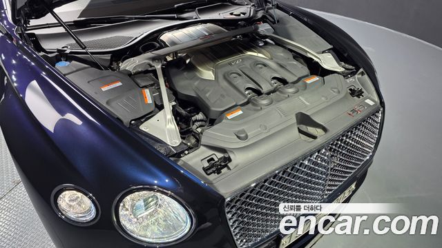 Bentley Continental GT (III) 4.0 GT Azure 2023 — фото 6