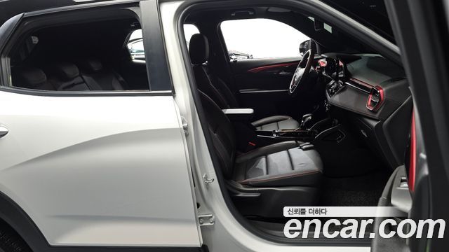 Chevrolet Trailblazer 1.3 Turbo 2WD RS 2024 — фото 26