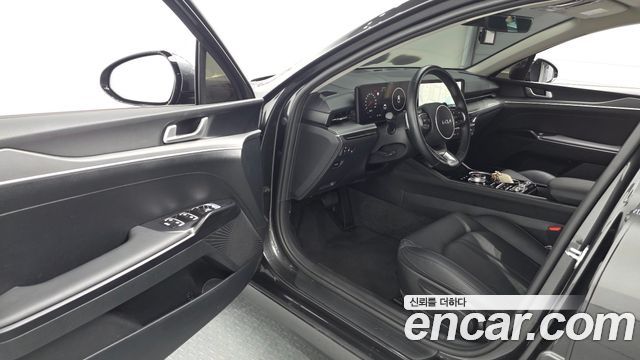 Kia K5 (III) 2.0 Prestige 2025 — фото 10