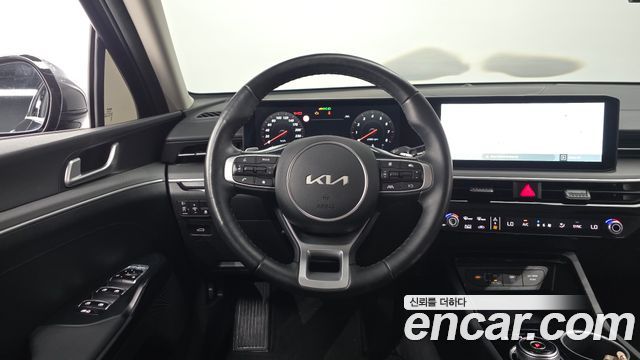 Kia K5 (III) 2.0 Prestige 2025 — фото 12