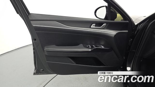Kia K5 (III) 2.0 Prestige 2025 — фото 24