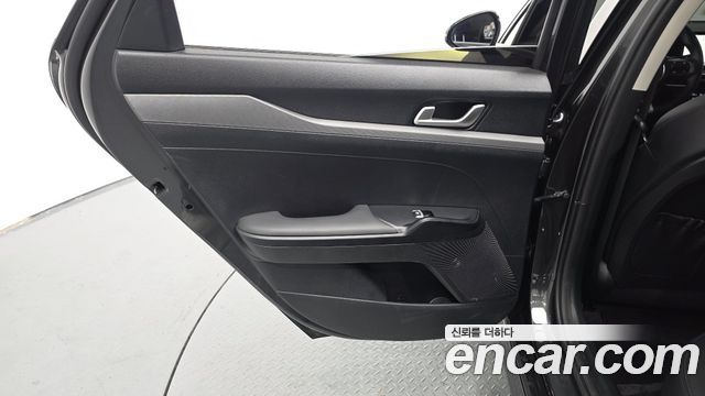 Kia K5 (III) 2.0 Prestige 2025 — фото 25