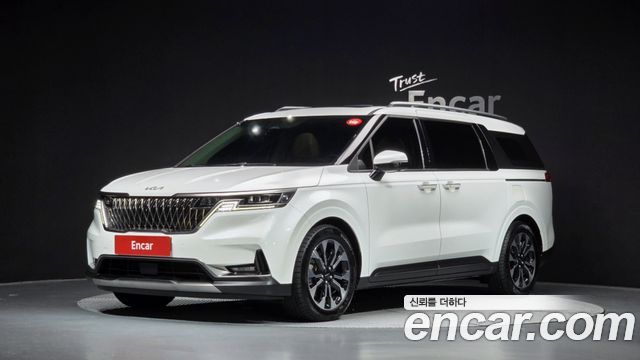 Kia Carnival (IV) Gasoline 7-Seater Signature 2023 — фото 1