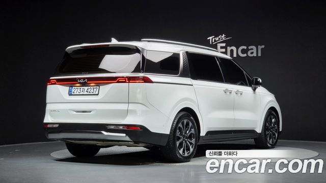 Kia Carnival (IV) Gasoline 7-Seater Signature 2023 — фото 2
