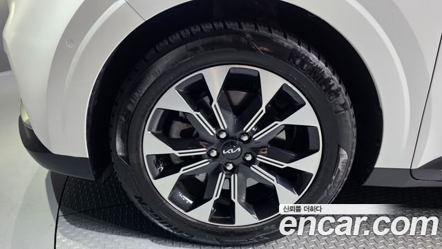 Kia Carnival (IV) Gasoline 7-Seater Signature 2023 — фото 5