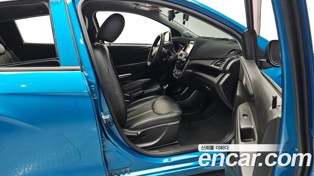 Chevrolet Spark LT 2019 — фото 26