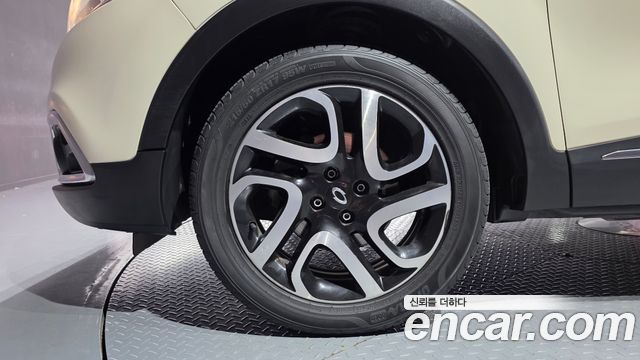 Renault Korea QM3 RE 2015 — фото 5