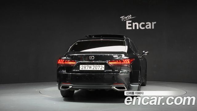 Lexus LS500 (V) 3.5 Luxury AWD 2021 — фото 4