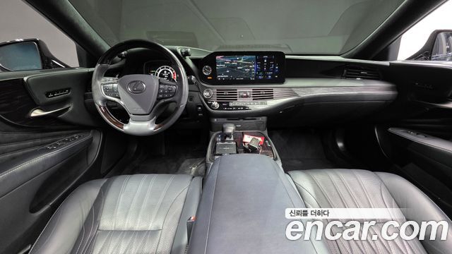 Lexus LS500 (V) 3.5 Luxury AWD 2021 — фото 7