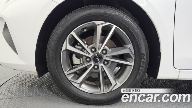 Kia K3 (II) 1.6 Prestige 2024 — фото 5