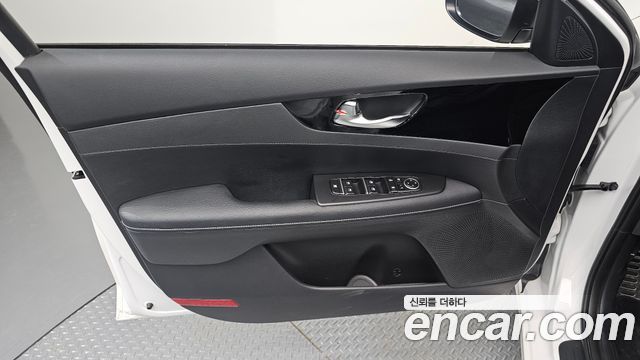 Kia K3 (II) 1.6 Prestige 2024 — фото 24