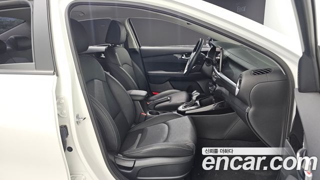 Kia K3 (II) 1.6 Prestige 2024 — фото 26
