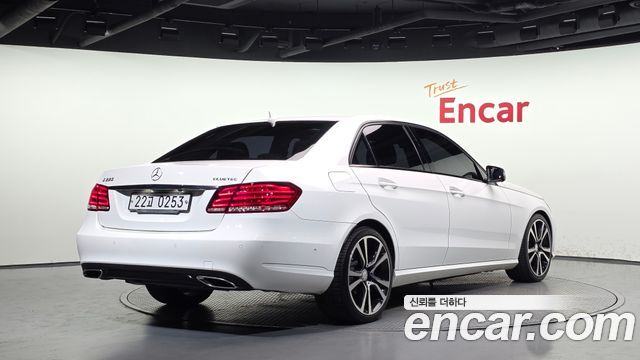 Mercedes-Benz E-Class (W212) E220 Bluetec Avantgarde Sport 2016 — фото 2