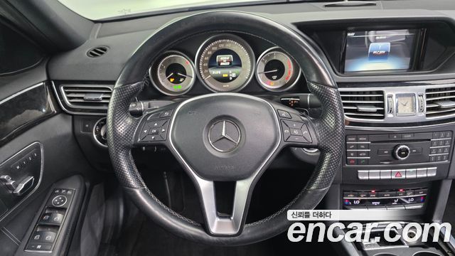 Mercedes-Benz E-Class (W212) E220 Bluetec Avantgarde Sport 2016 — фото 13