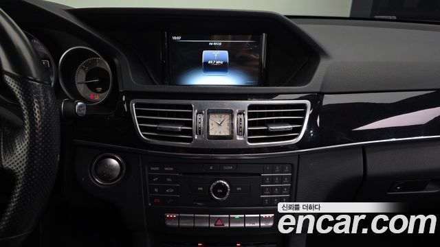 Mercedes-Benz E-Class (W212) E220 Bluetec Avantgarde Sport 2016 — фото 14