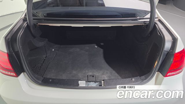 Mercedes-Benz E-Class (W212) E220 Bluetec Avantgarde Sport 2016 — фото 20