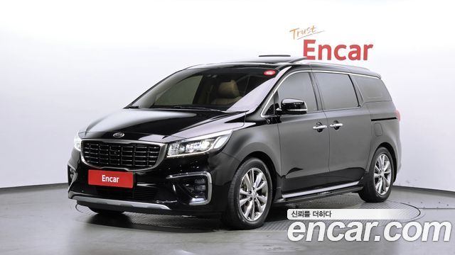 Kia Carnival 7-Seater Limousine President 2019 — фото 1