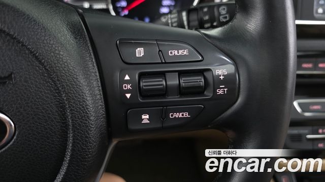 Kia Carnival 7-Seater Limousine President 2019 — фото 17