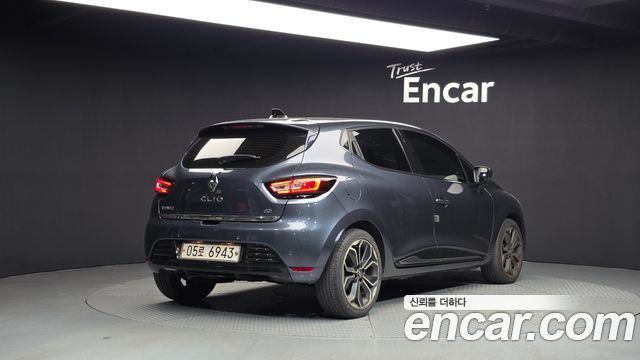 Renault Korea Clio Intens 2018 — фото 2