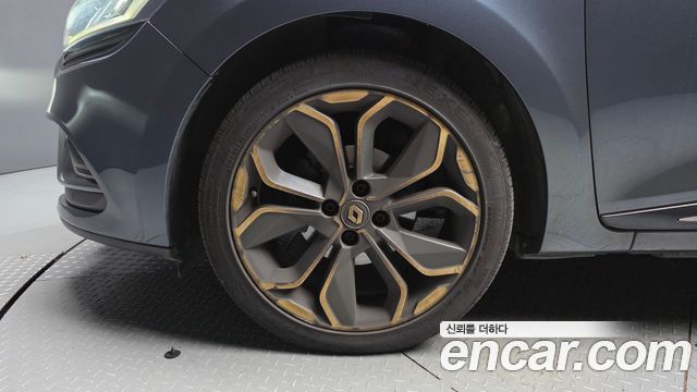 Renault Korea Clio Intens 2018 — фото 5