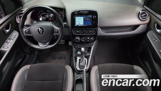 Renault Korea Clio Intens 2018 — фото 7
