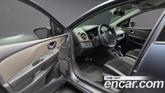 Renault Korea Clio Intens 2018 — фото 10